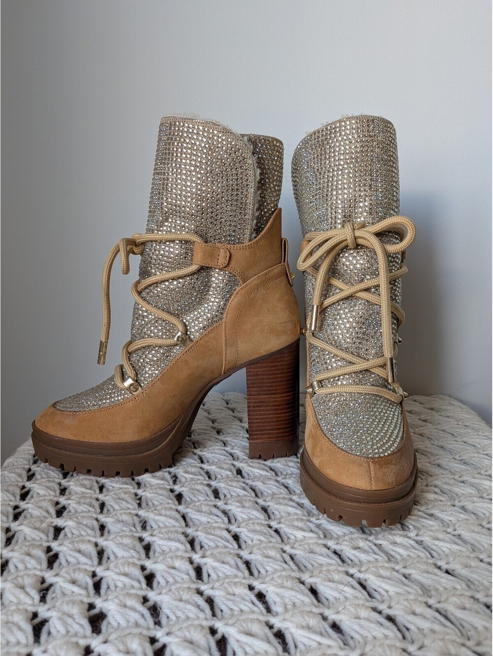 Michael Kors Women's Leather Rinestone Shearling Lined Heeled Boots size 7.5